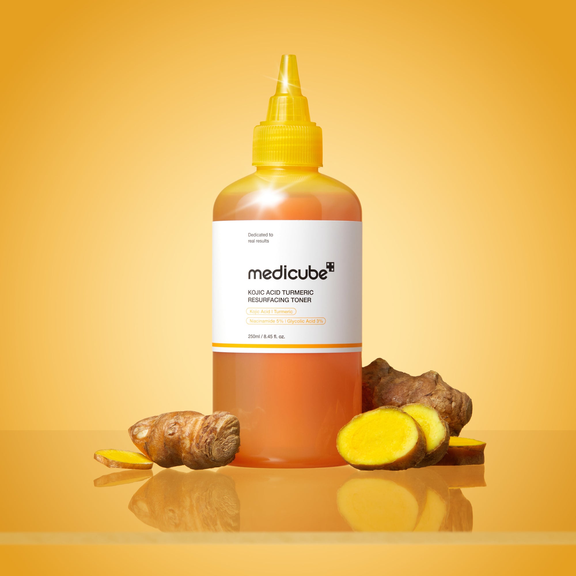 KOJIC ACID TURMERIC RESURFACING TONER