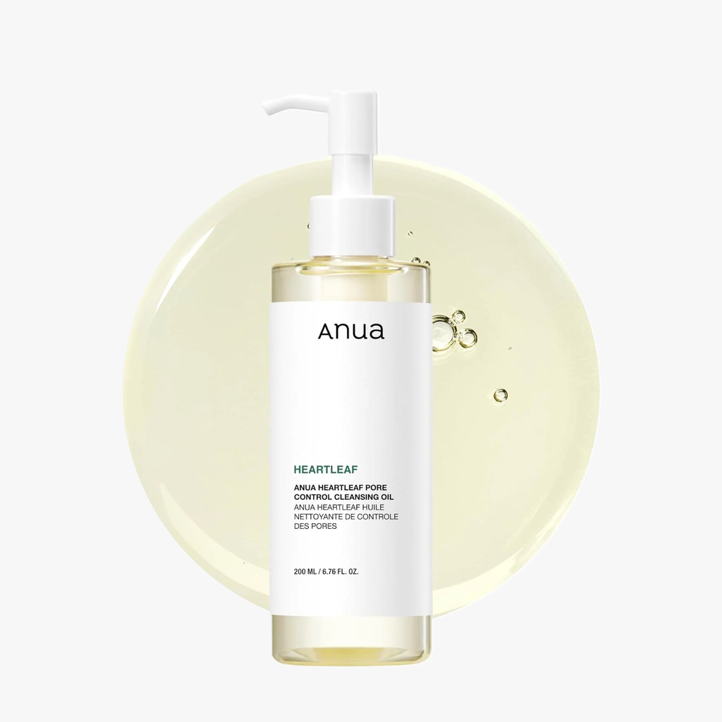 Anua Heartleaf Pore Control Cleansing Oil 200ml in a clear pump bottle
